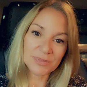 Meet your Posher, Marianne